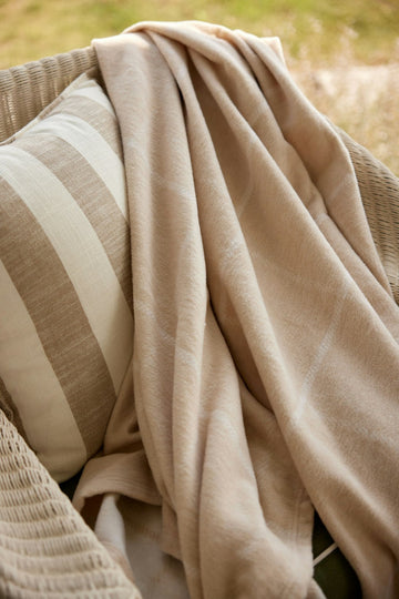 The Lightweight Blanket5