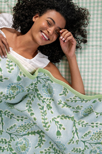 Climbing Dahlia Blanket2