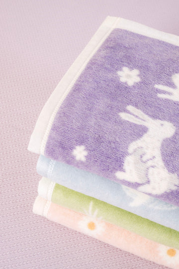 Snuggle Bunny Mini Blanket4