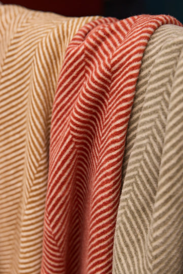 Harborview Herringbone Desert Red Blanket8