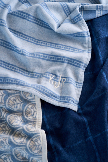 Tile Stripe Fog Lightweight Blanket2
