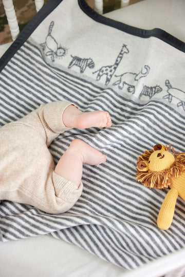 Jungle Walk Mini Blanket4