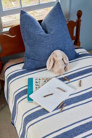 Dockside Stripe Navy Blanket4
