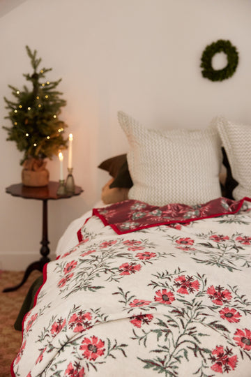 Merry Motif Blanket