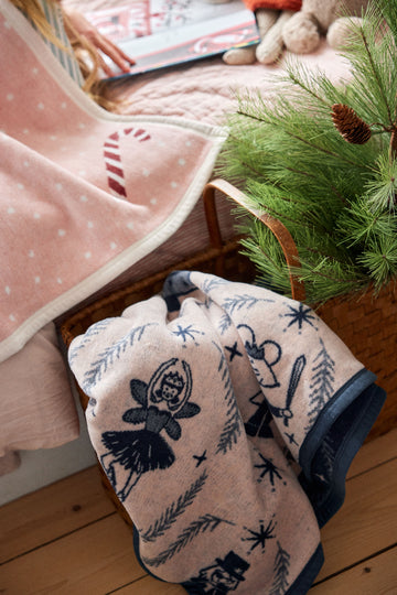 Nutcracker Midi Blanket4