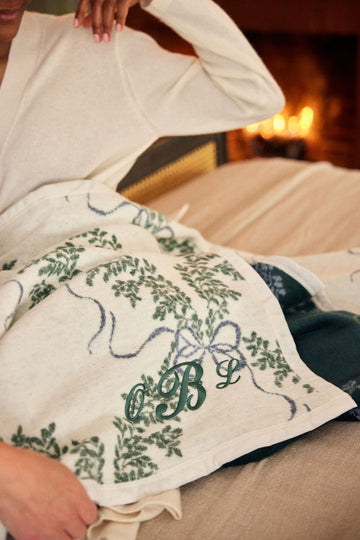 Boxwood Wreaths Blanket5