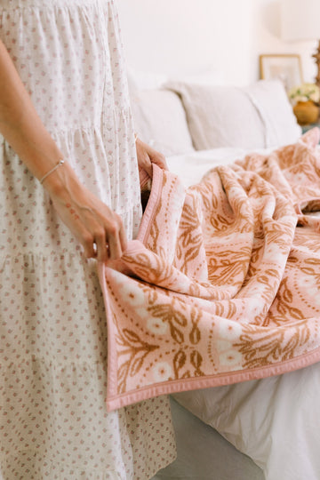 Georgia Floral Midi Blanket2