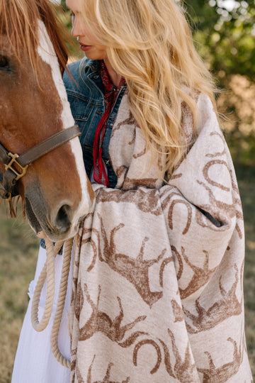 Hill Country Horses Lightweight Blanket2