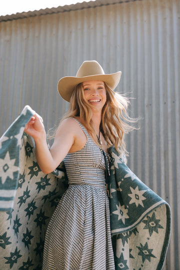 Big Sky Lightweight Blanket2