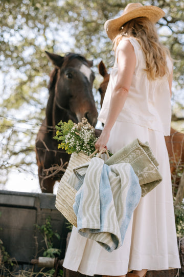 Dorothy Stripe Lightweight Blanket5