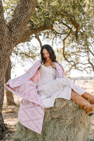 Willa Floral Lightweight Blanket6