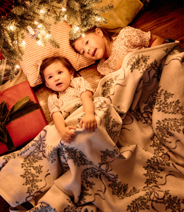 Boxwood Wreaths Blanket6