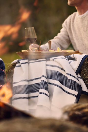 Dockside Stripe Navy Blanket2