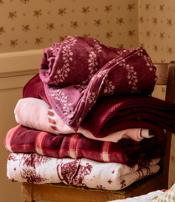 Climbing Fig Lightweight Blanket3