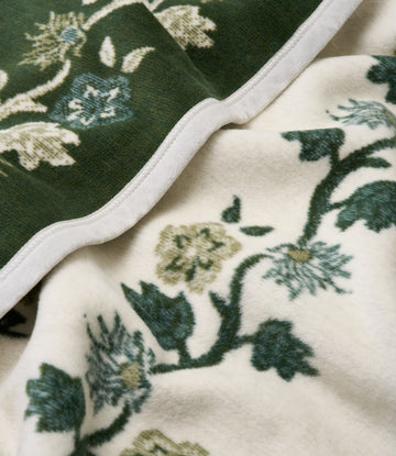 Climbing Vines Blanket7