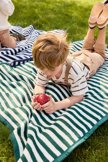 Sideline Stripe Evergreen Midi Blanket2