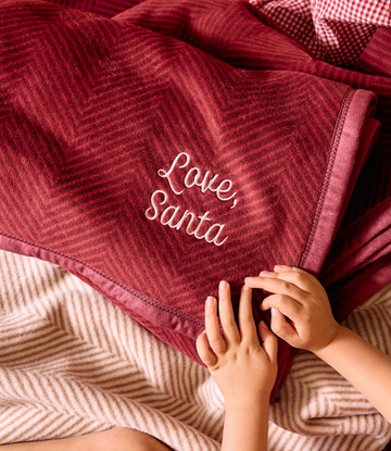 Harborview Herringbone Cranberry Midi Blanket8