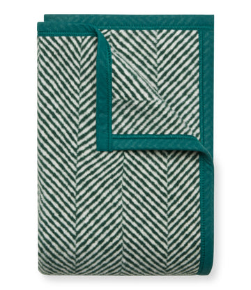 Harborview Herringbone Cream Blanket5