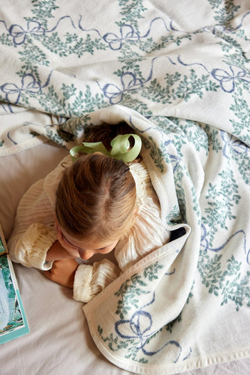 Boxwood Wreaths Blanket6