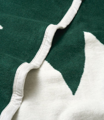 Maine Flag Blanket3