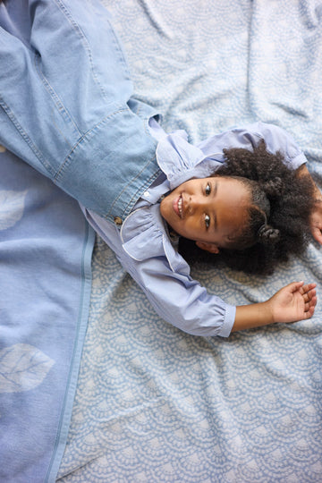 Seaside Scallops Fog Blanket2