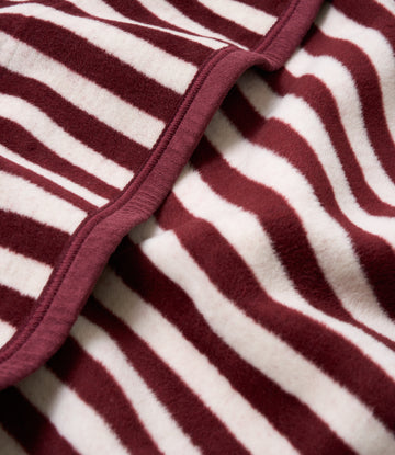 Sideline Stripe Maroon Midi Blanket3