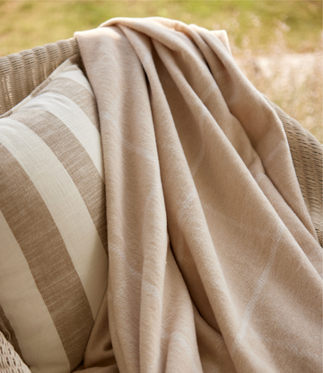 Windowpane Wheat Lightweight Blanket3