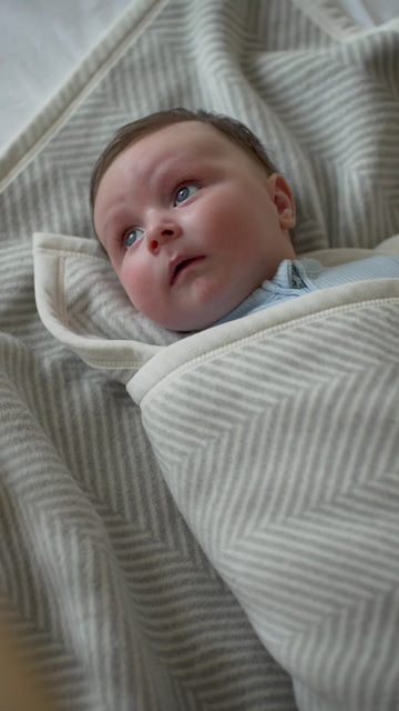 Harborview Herringbone Light Grey Blanket3